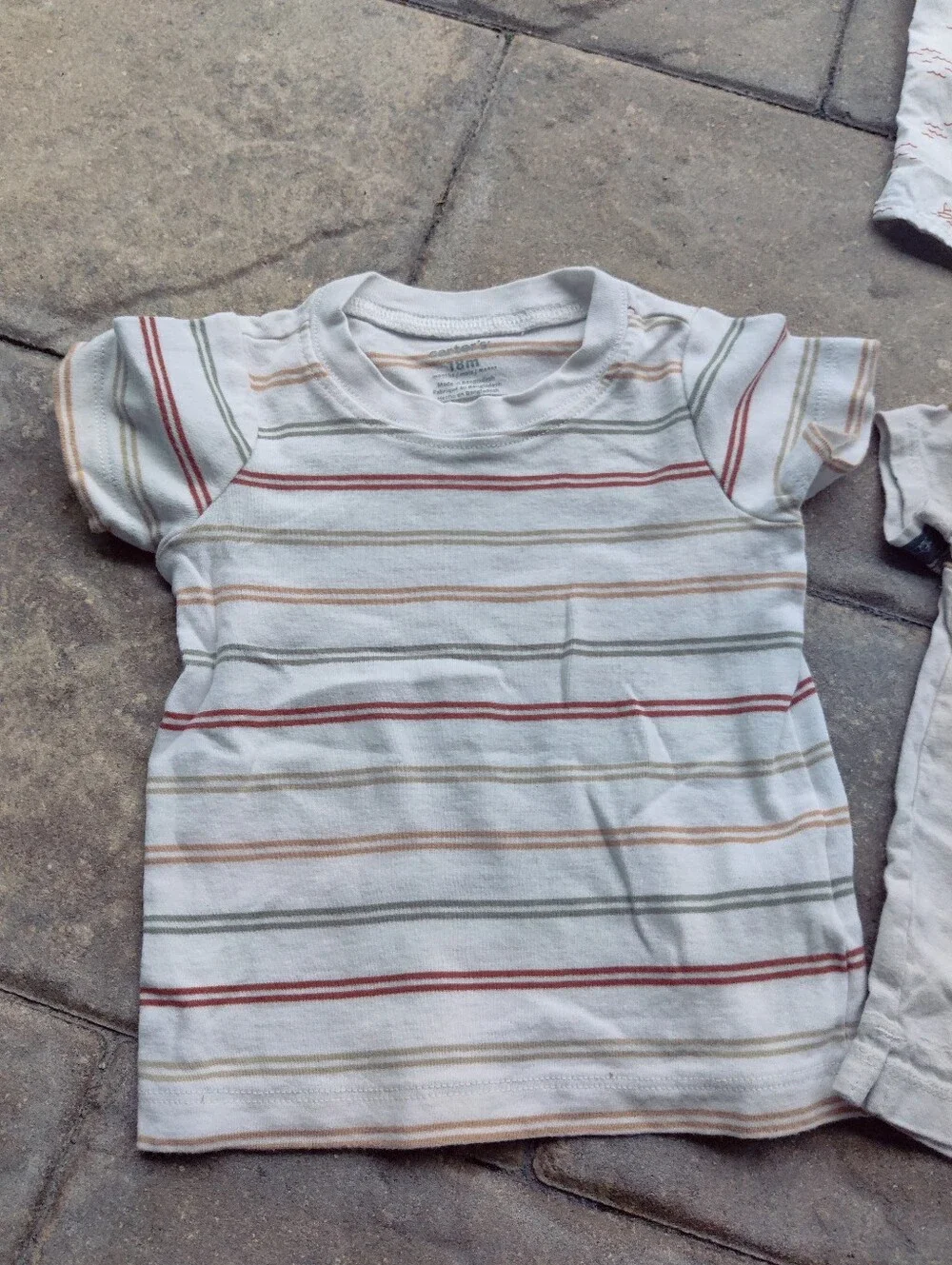 Carter's Mixed Short Sleeve Tee & Short Set in White, Green, Rust 18 Months